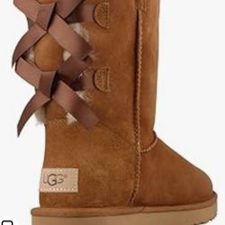 Expensive Ugg Boots With FREE X MAS TOMAS for Sale in Las