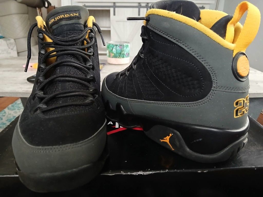 Jordan 9 "University Gold"