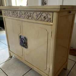 Vintage Henredon Plan 2 by Roy Coleman Asian-style faux goatskin lacquered bar buffet 38”Lx18”Wx34.5”H