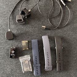 Fitbit Charge 4 with Accessories