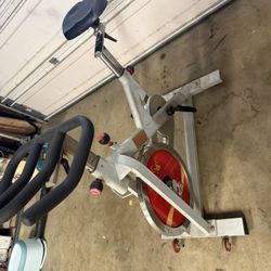 Exercise Bike. Everything Works Fine Just Needs Pedals. $50