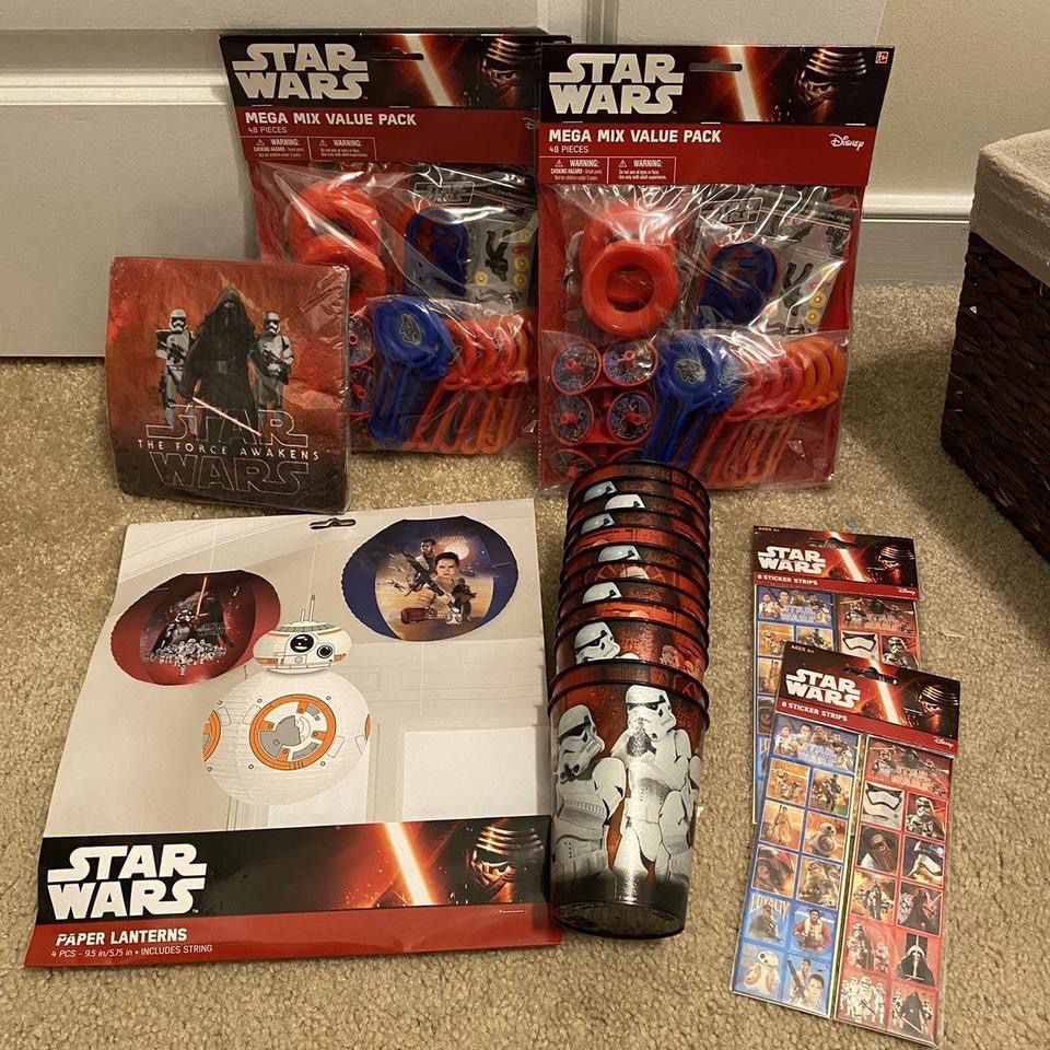 Lot of Star Wars Episode 7 Party Supplies