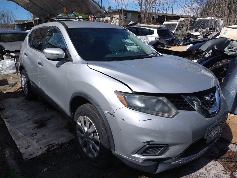 2015 Nissan Rogue Parts