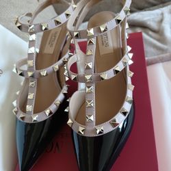 New VAIFTILNO Classic Shoes  Rockstud Pump Shoes Size 7