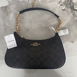 Couch Outlet Teri Shoulder Bag