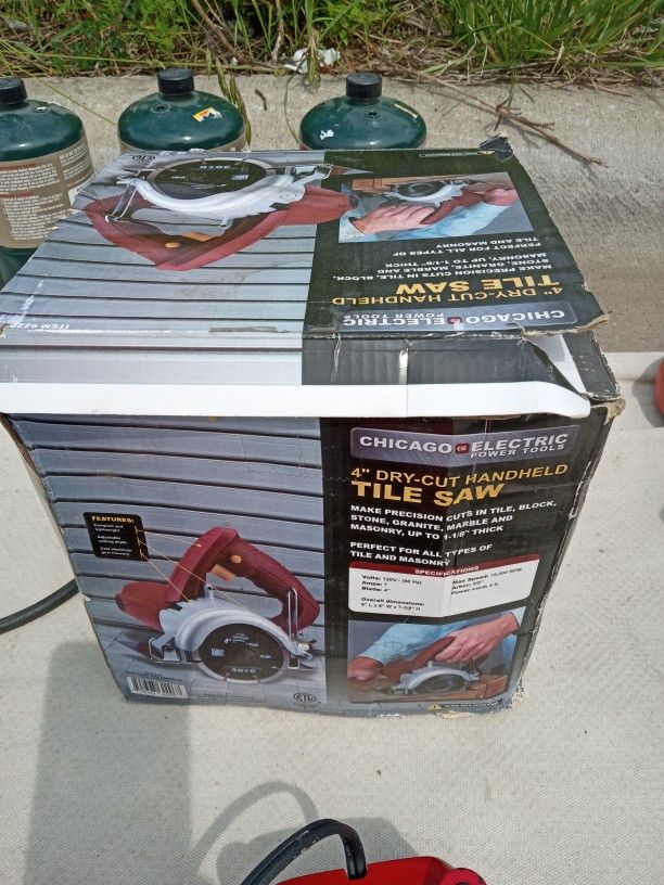 Tile saw