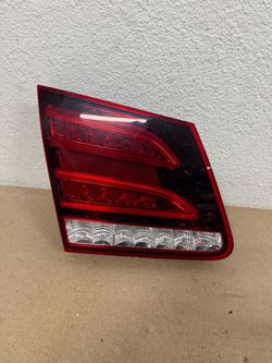 2014-2016 STATION WAGON / MERCEDES E-CLASS TAIL LIGHT LEFT SIDE OEM