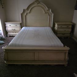 Cream Color Wood Bed Frame. 