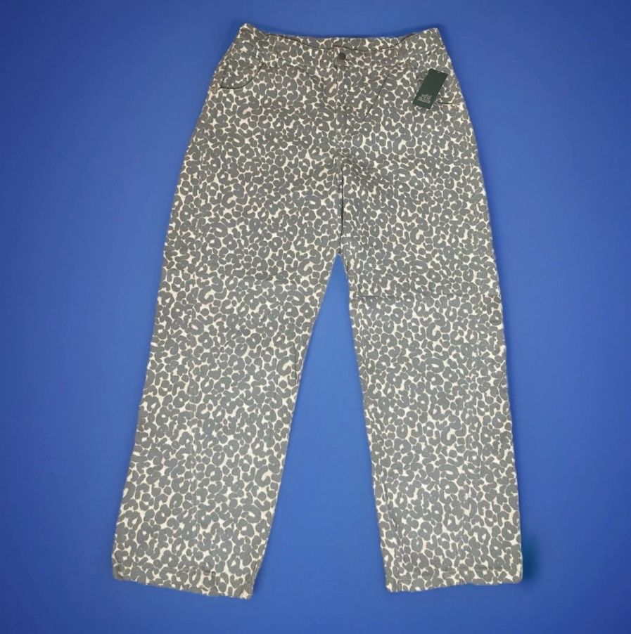 NEW Wild Fable Women's Leopard Print High Rise Straight Leg Jean Pants Large