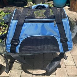 Small Pet Carrier: 17.5”L x 8”W x 12”H