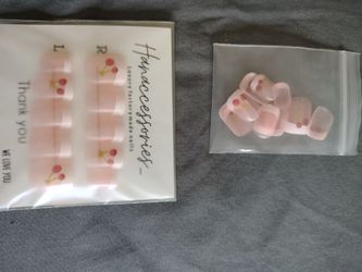 Hanaccessories Cherry and French Tip Gkue On Nails