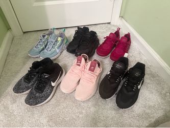 Nike Sneakers - Women Size 7-7.5