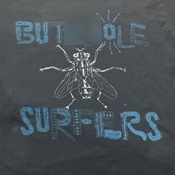 But**ole Surfers Preowned Large T-shirt