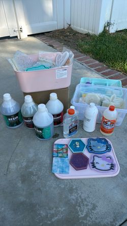 Resin and molds.