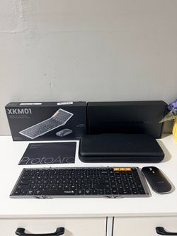 Portable Bluetooth keyboard and mouse