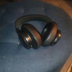 JBL Live Wireless Headphones Brand New