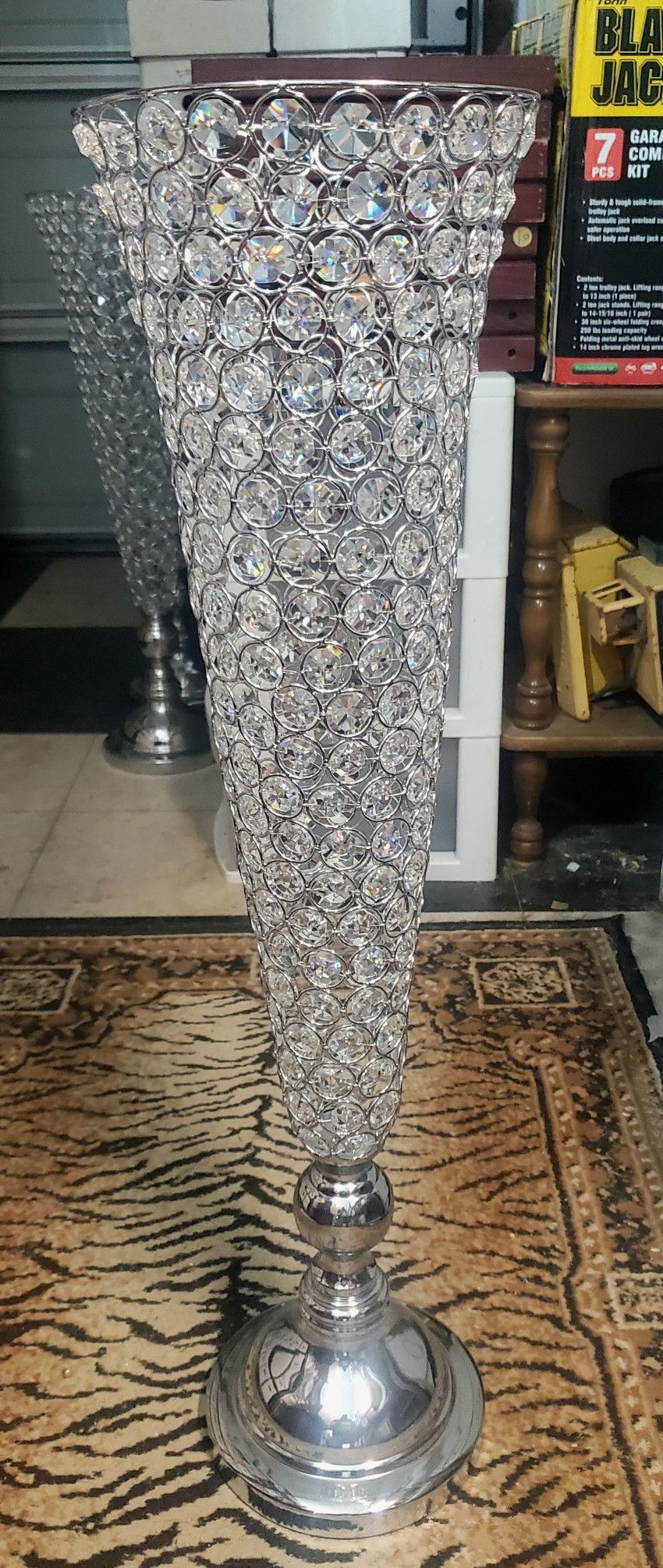 Modern Elegant Crystal Trumpet Flower Stand / Vase  Decor