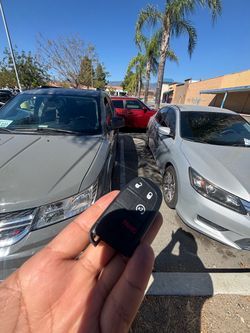 Llaves de autos / car keys and remotes