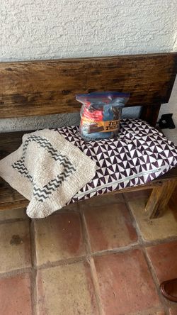 Dog Bed. Washable And Food Mat 