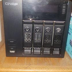 Qnap NAS