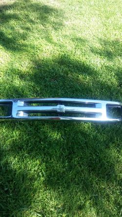 94-97 GRILLE CHEVY BLAZER S10 NEW