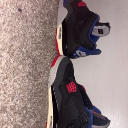 Jordan 4 Rare Air with the gold lettering. 