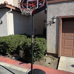 Basketball Hoop 