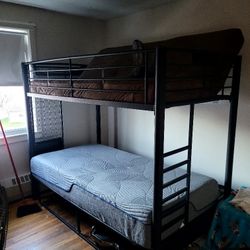 Bunkbed/ Fouton