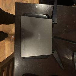 Net Gear Nighthawk Router
