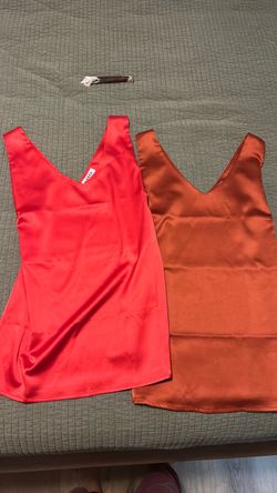 Satin V-Neck Tank Tops – Set of 2 Size XS