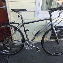 TREK 7.2 FX ROAD BIKE