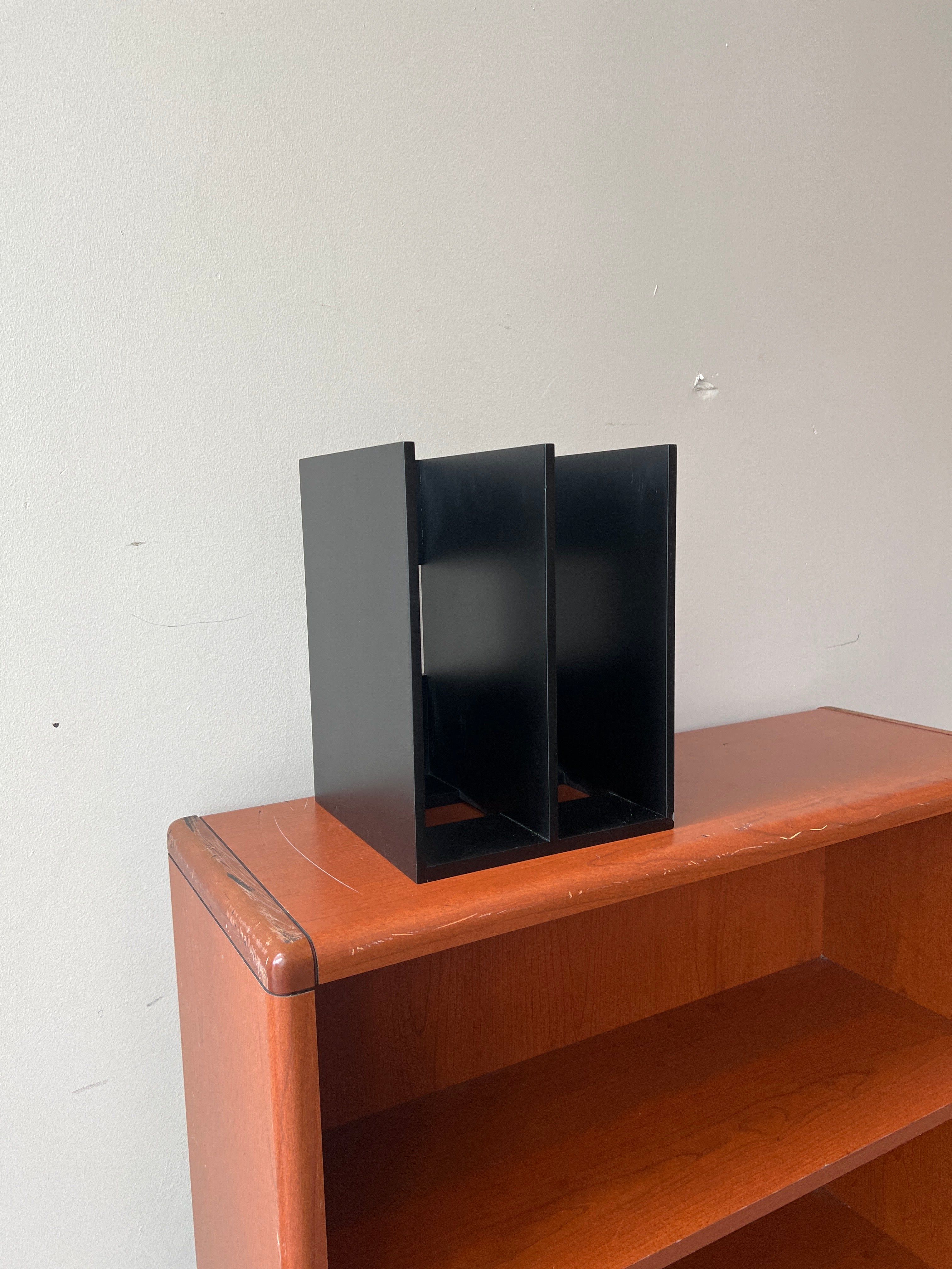 Victor Corner Shelf