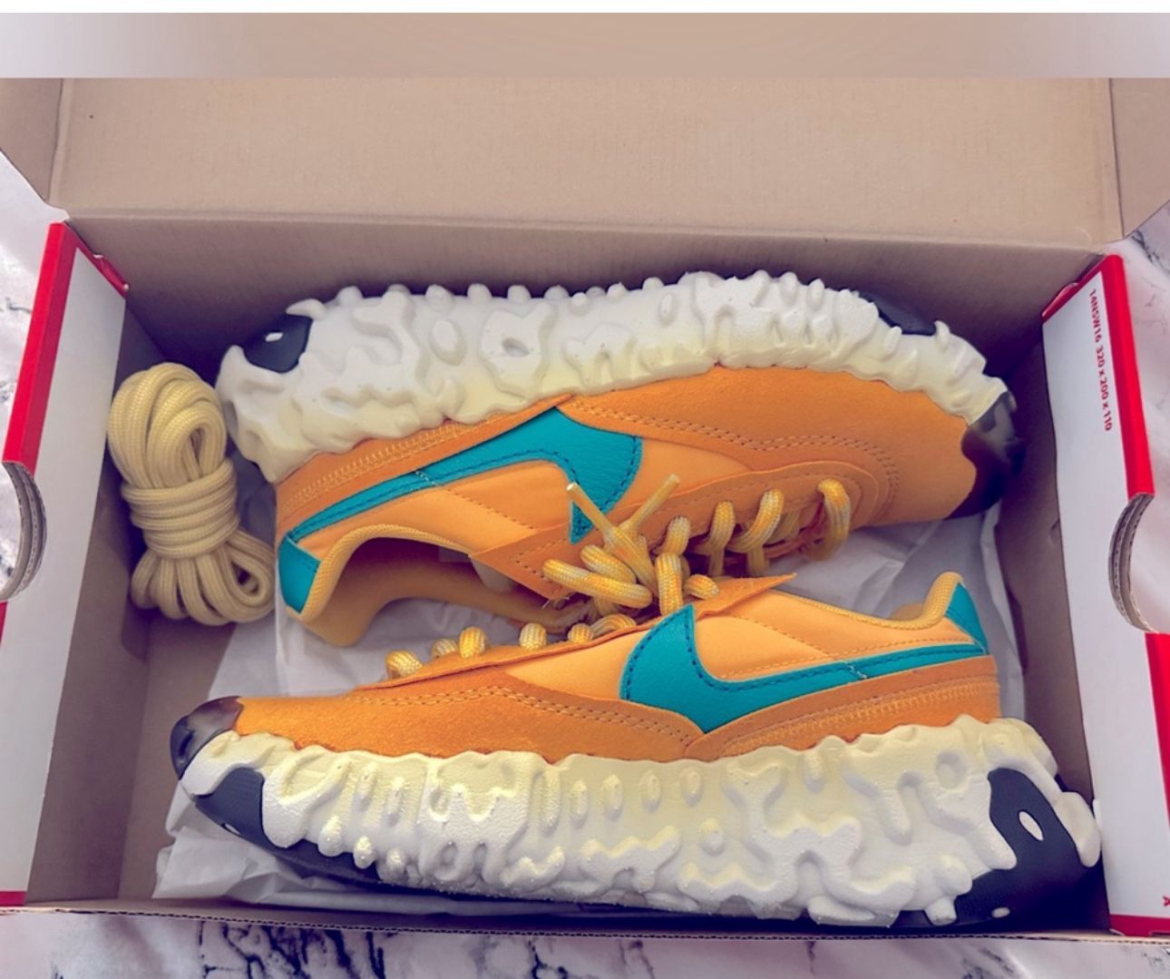 Women size 7 or Mens size 5.5 Nike sneakers