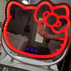 😎 Hello Kitty® Kawaii LED Lighted Makeup Mirror with Base.