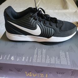 *NEW* Nike Ja 2 Basketball Shoes Black and White Low Men’s 8.5 Women's 10