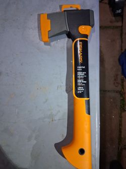 Fiskars Axe