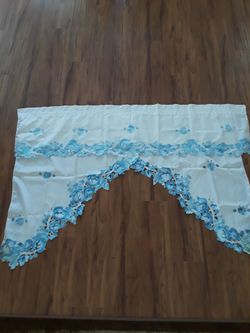 Kitchen Curtain.