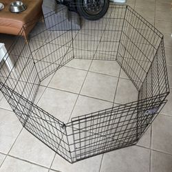 Black dog playpen / Wired Dog Gate. Extra‑Long & foldable