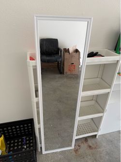 Mirror (white)
