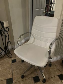 Desk chair