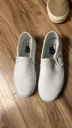 Vans white women’s shoes