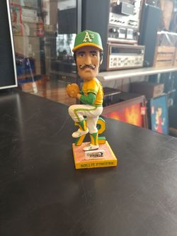 Rollie Fingers Signed! Bobble Head