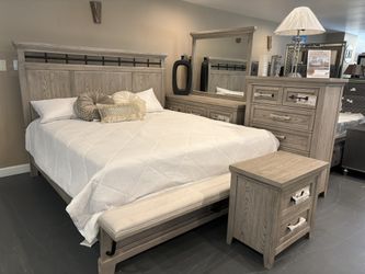 New 5pc King Bedroom Set