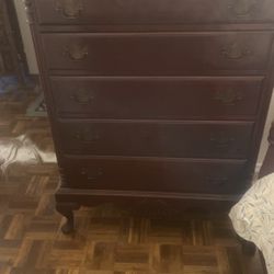 Six Drawer Dresser, Full Size Bed Two Ends Antique