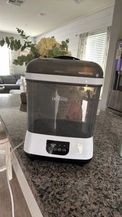 Dr. Brown’s Bottle sterilizer and dryer