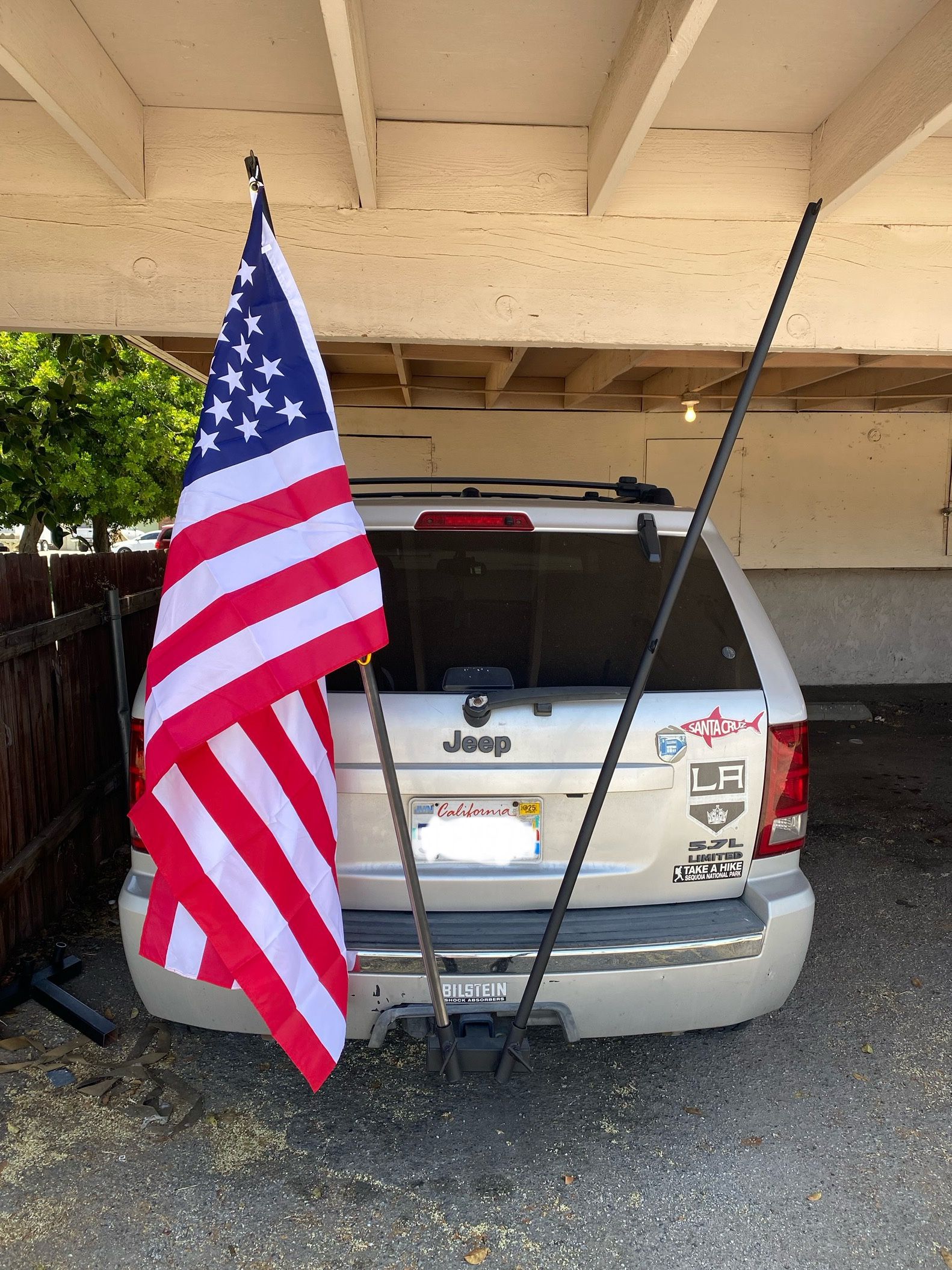 Double Hitch Flag Pole Holder for Truck, Fits Standard 2" Trailer Hitch, RV Flagpole Kit, Car Receiver Flag Pole Mount, Compatible with Jeep, RV, Camp
