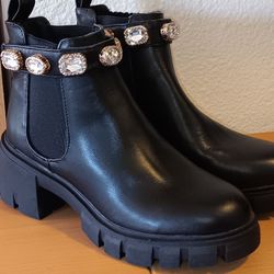 Madden Girl Black Boots Youth Size 5 New