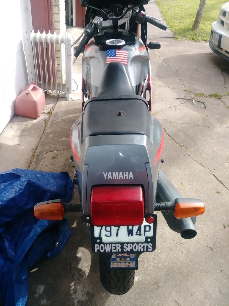 1996 Yamaha FZR 600