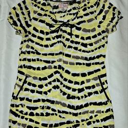 Koi Bridgette Scrub Top In Yellow & Black Size Small