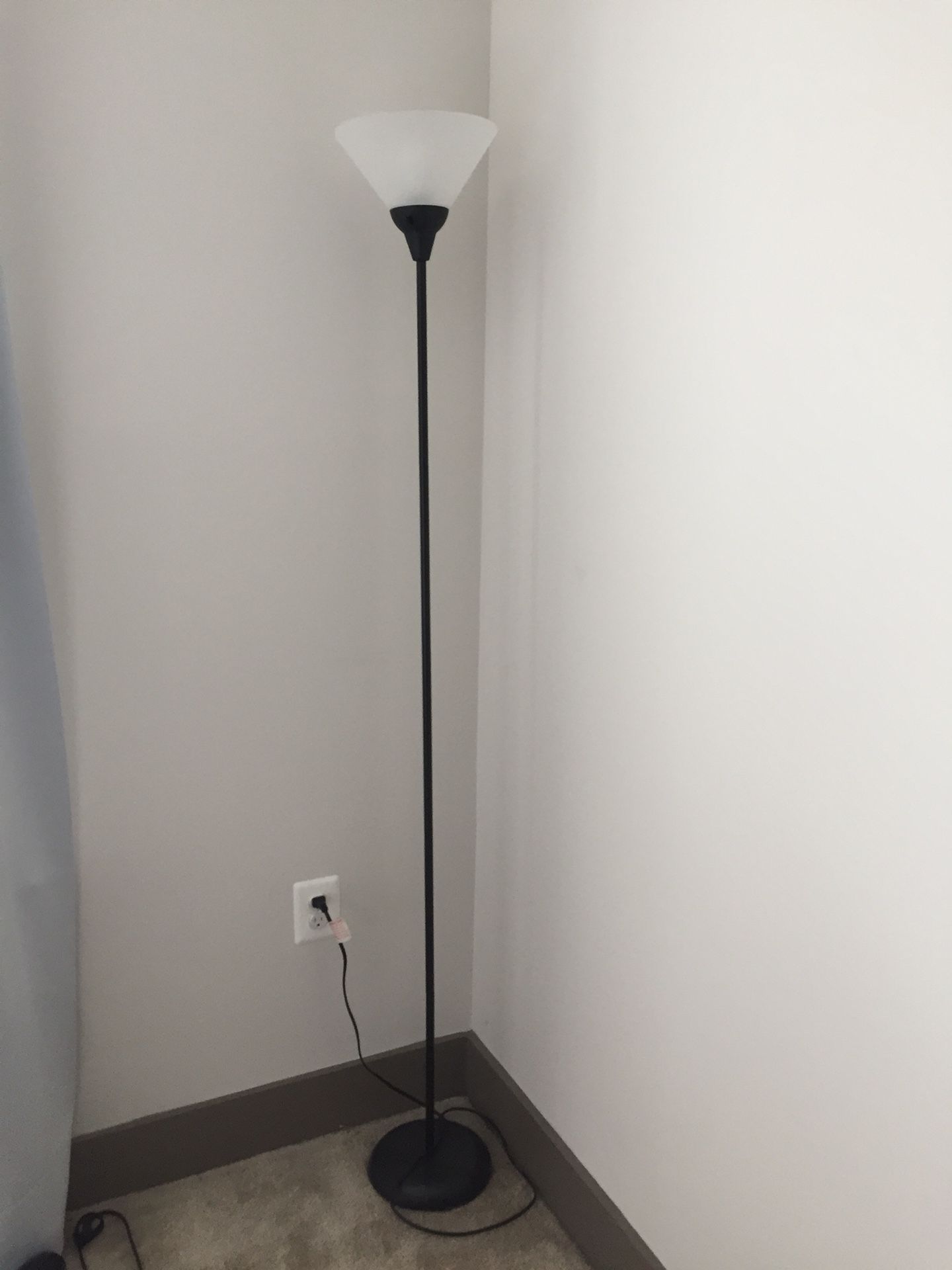 Floor lamp